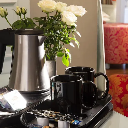 Louvre Bons Enfants Paris