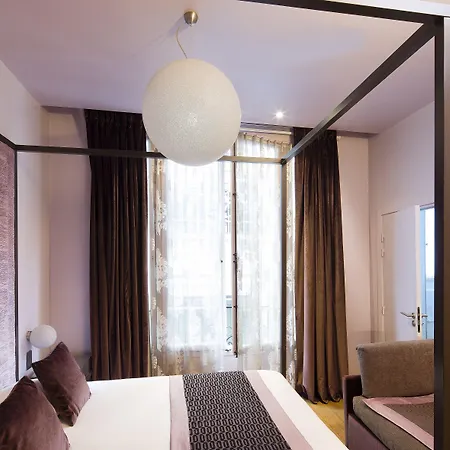 Louvre Bons Enfants 3*