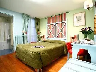 Louvre Bons Enfants Hotel