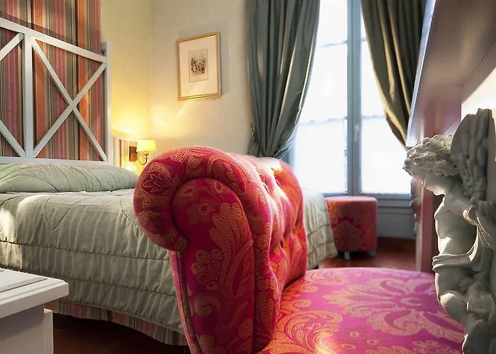 Louvre Bons Enfants 3*