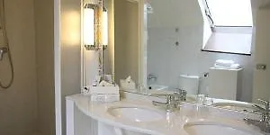 루브르 봉 앙팡 3*